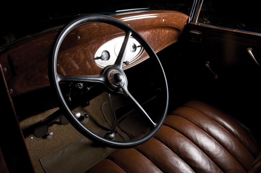  Ford Model 18 Cabriolet 1932 года  (фото 9 из 10)